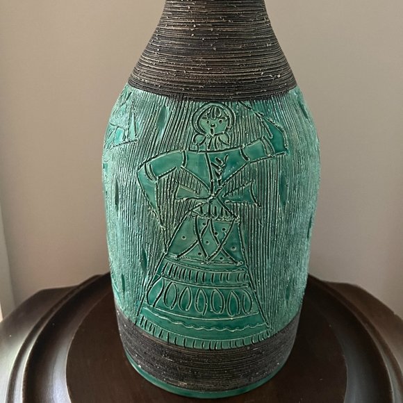 Mid-Century Italian Green Fratelli Fanciullacci Sgraffito Vase - Picture 6 of 9